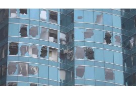 ما هو السبب الرئيسي لسقوط النوافذ أو الزجاج؟